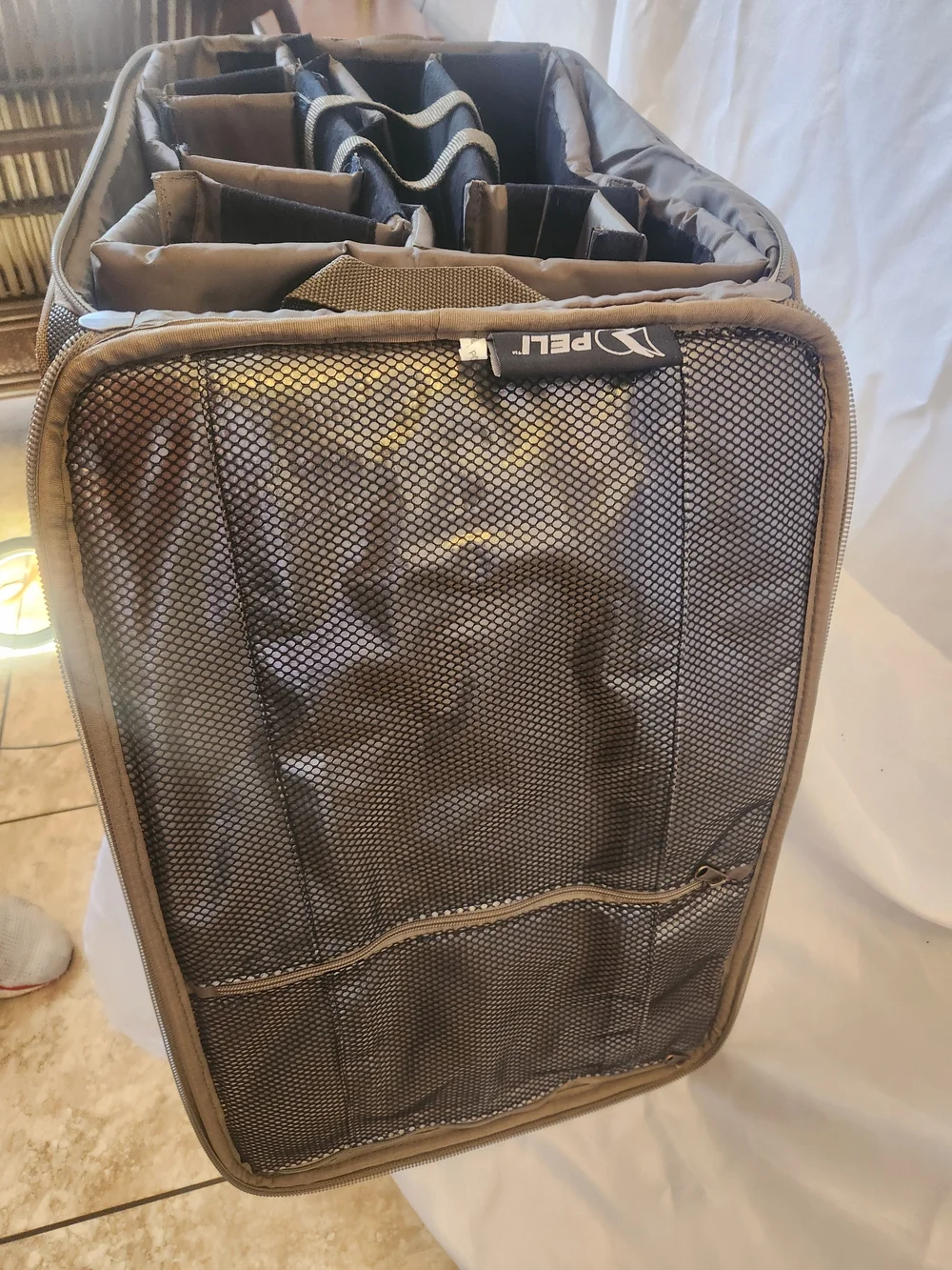 PELI 3 IN 1 CAMERA/DETACHABLE LAPTOP BREIFCASE/LUGGAGE ROLLING CARRY ON BAG